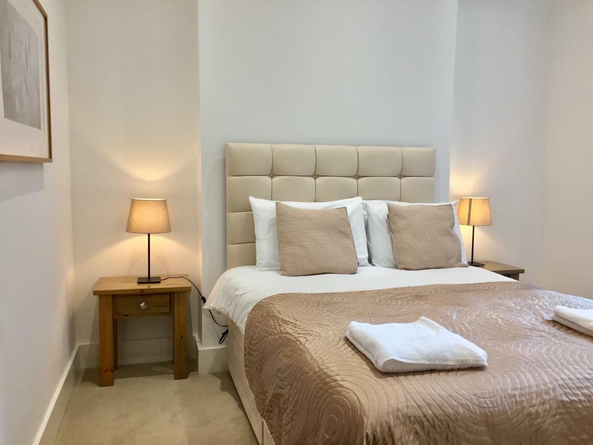 Stylish Apartment In Victoria Лондон Екстер'єр фото